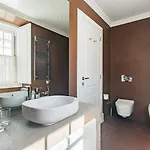 Azzurra 5br Vakantiehuis *