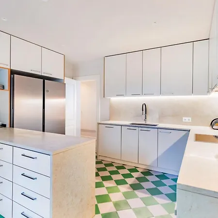Azzurra 5br *
